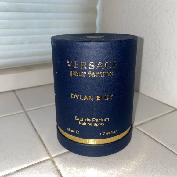 Versace Dylan Blue Perfume - Picture 3 of 4